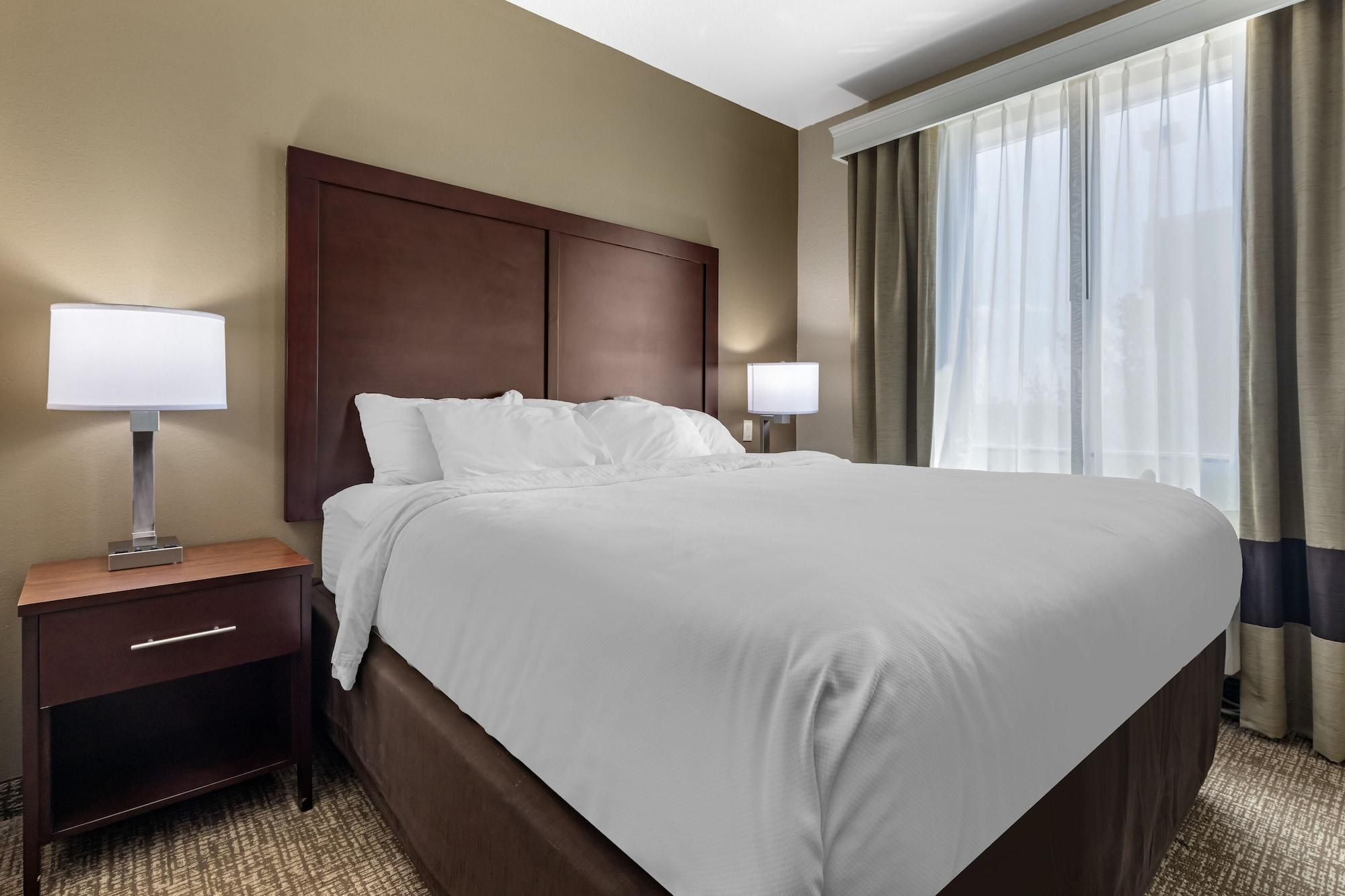Comfort Inn & Suites Near Lake Lewisville Corinth Dış mekan fotoğraf
