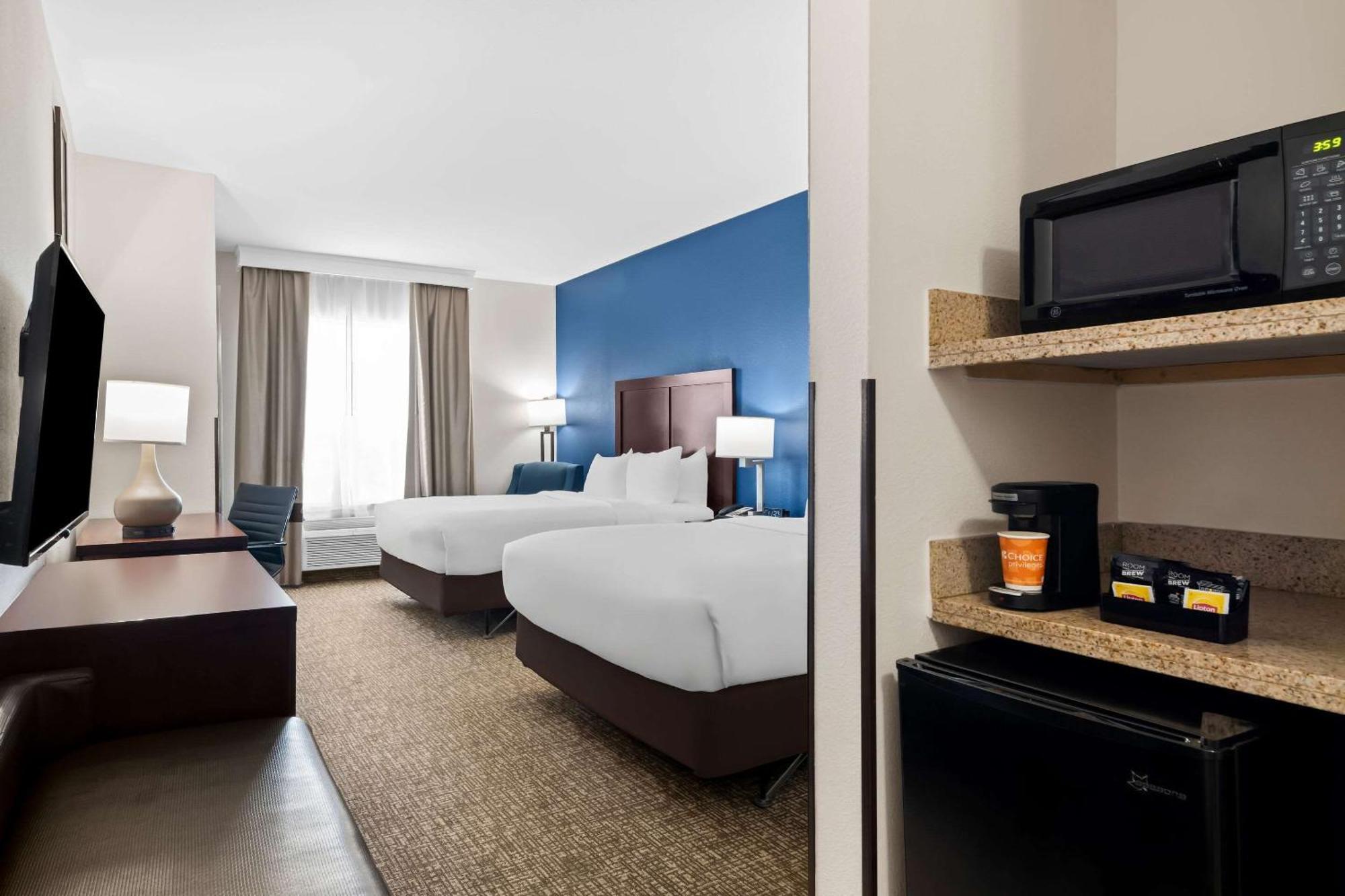 Comfort Inn & Suites Near Lake Lewisville Corinth Dış mekan fotoğraf